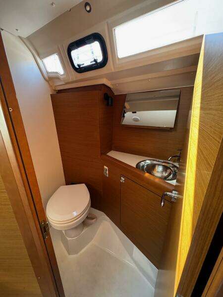 2020 Jeanneau Sun Odyssey 349