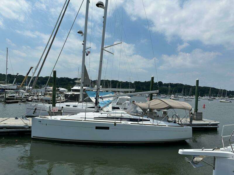 2019 Jeanneau Sun Odyssey 349