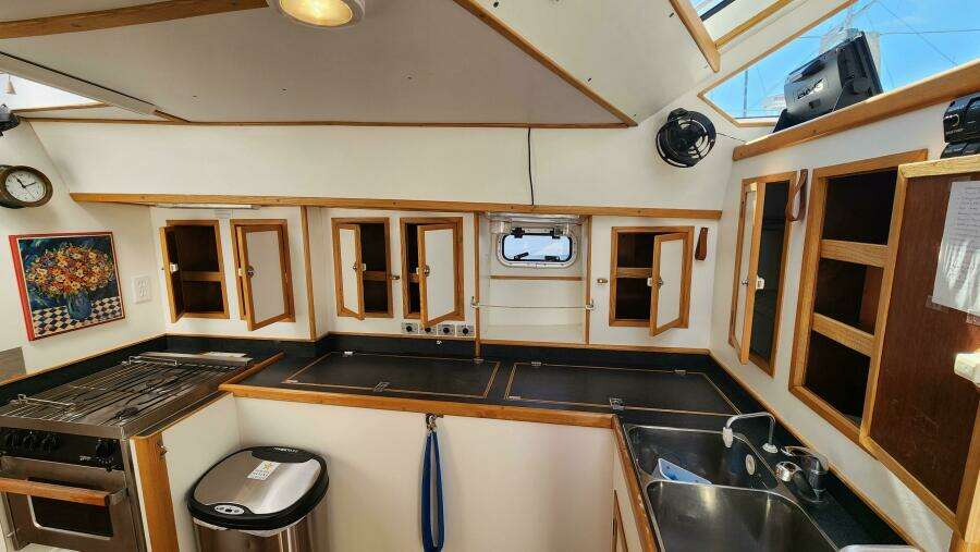 2004 Dudley Dix Jacobs Bros 43 Pilot