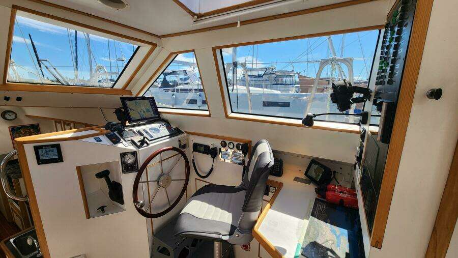 2004 Dudley Dix Jacobs Bros 43 Pilot