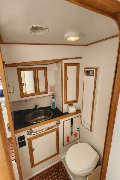 2004 Dudley Dix Jacobs Bros 43 Pilot