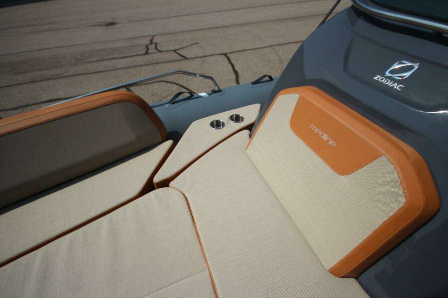 2024 Zodiac Medline 9 NEO