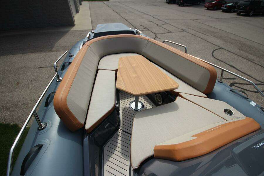 2024 Zodiac Medline 9 NEO