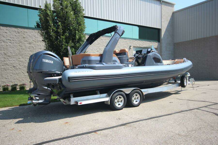 2024 Zodiac Medline 9 NEO