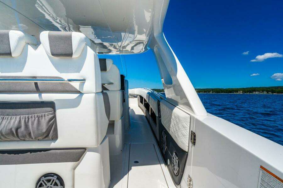 2019 Cigarette 41 GTR Reserve