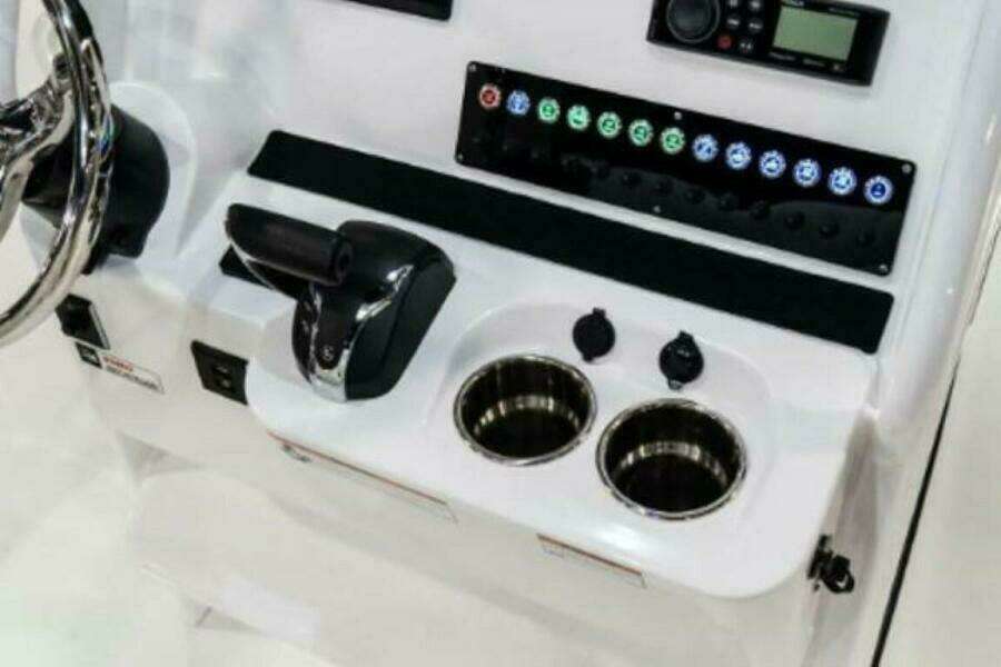 2025 Edgewater 230CC