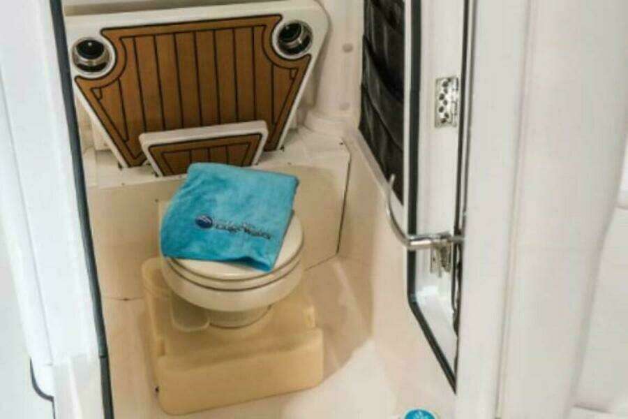 2025 Edgewater 230CC