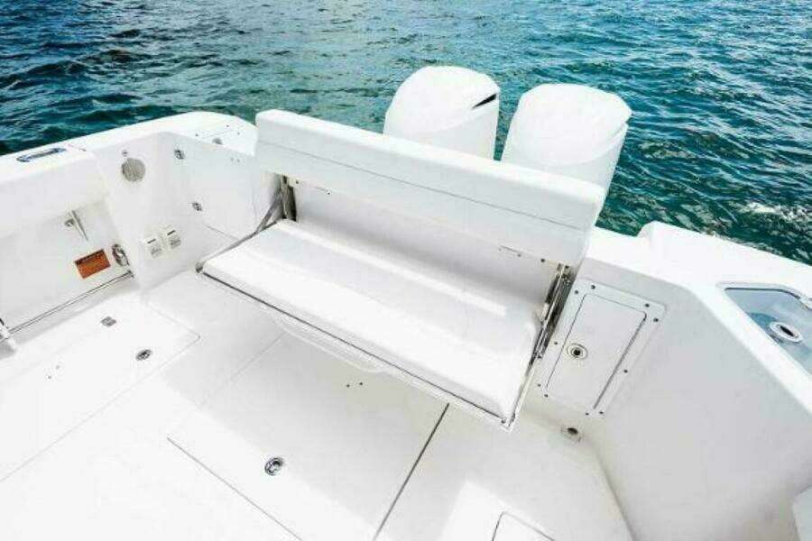 2025 Edgewater 285CC