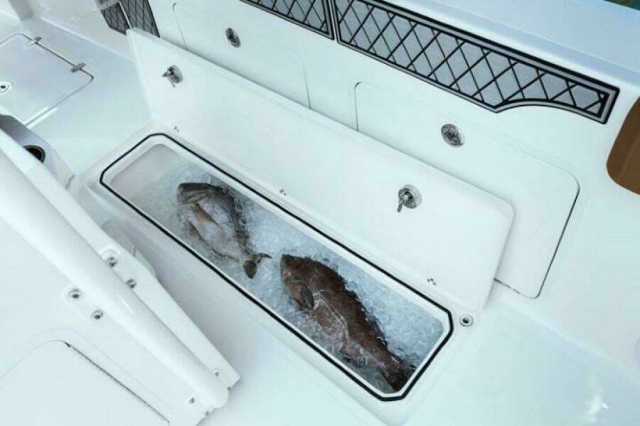 2025 Wellcraft 302 Fisherman