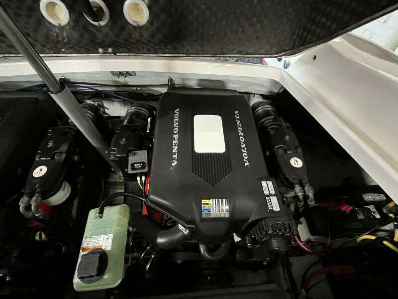 2005 Chris-Craft Corsair 28