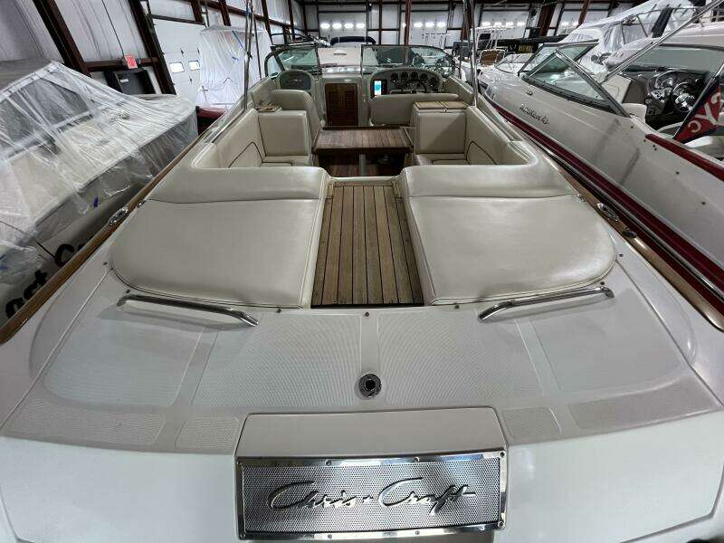 2005 Chris-Craft Corsair 28