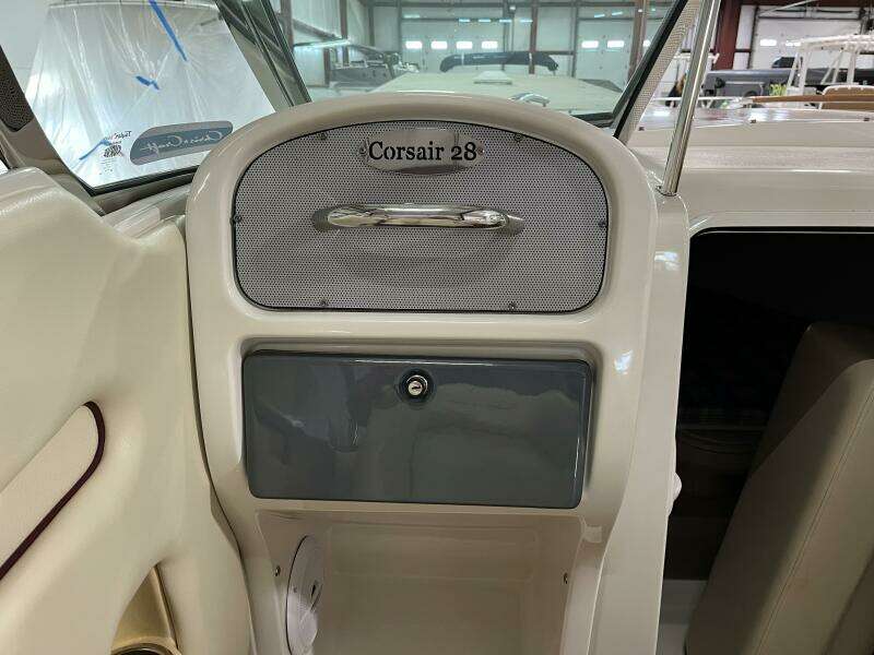 2005 Chris-Craft Corsair 28