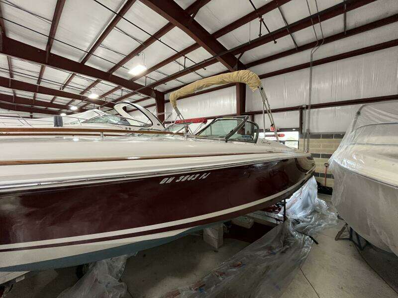 2005 Chris-Craft Corsair 28
