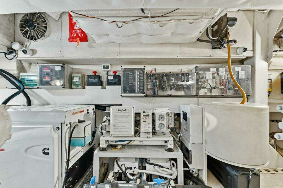 2013 Ferretti Yachts 620