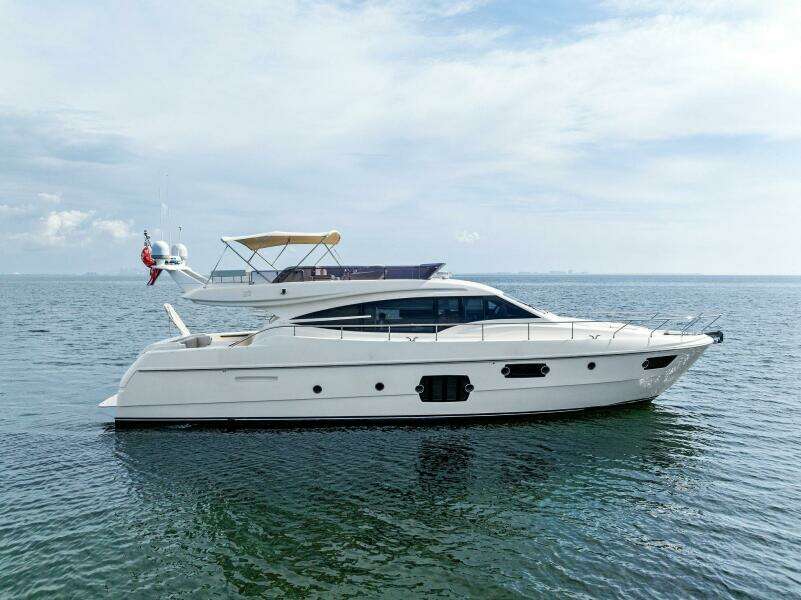 2013 Ferretti Yachts 620