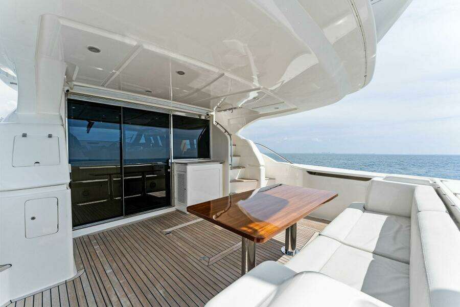 2013 Ferretti Yachts 620