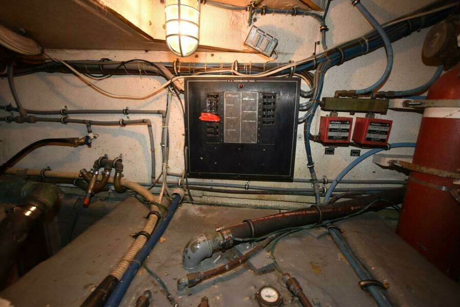 1988 Hatteras 48 Convertible