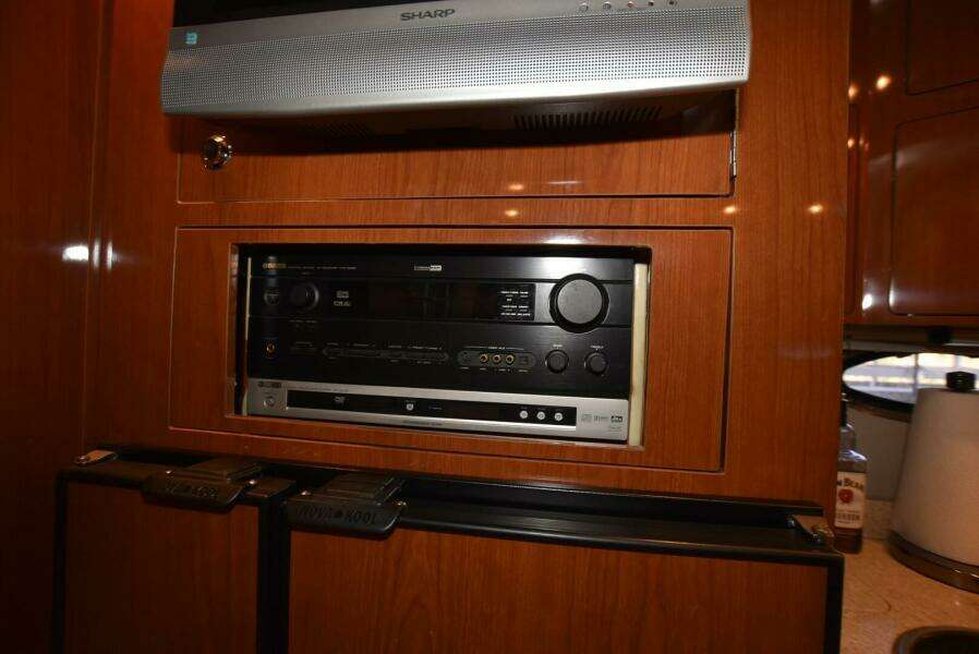 2007 Regal Commodore 4060