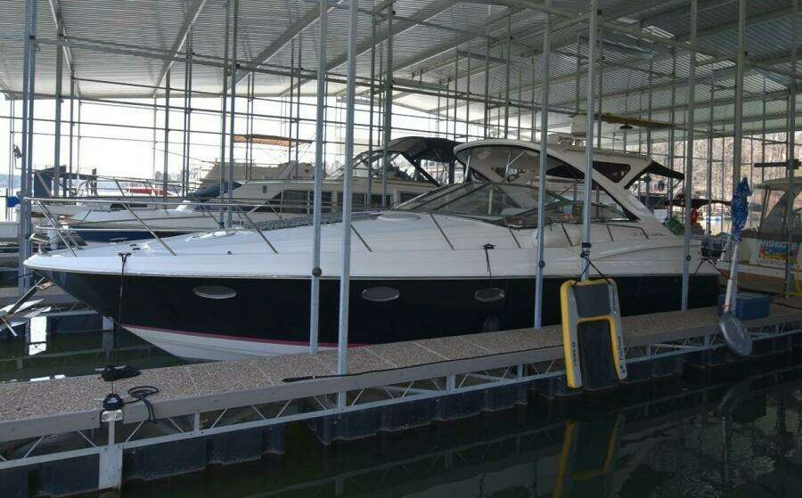 2007 Regal Commodore 4060