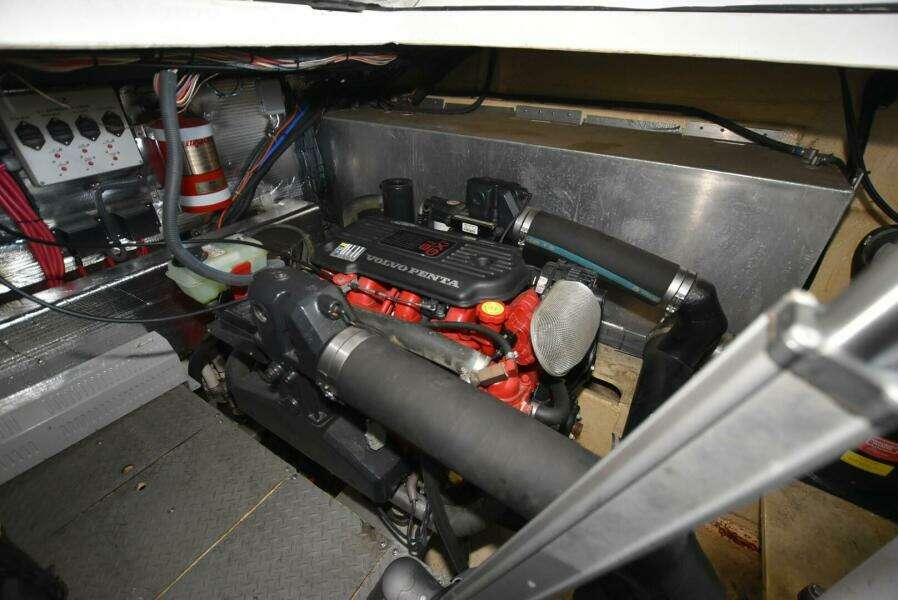 2007 Regal Commodore 4060