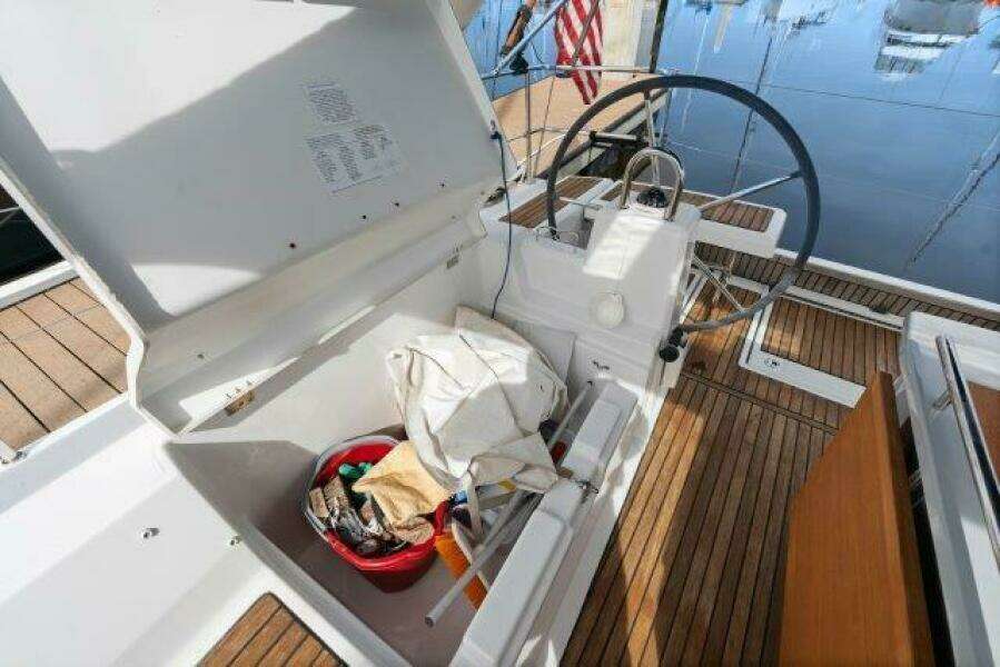 2018 Beneteau 41.1