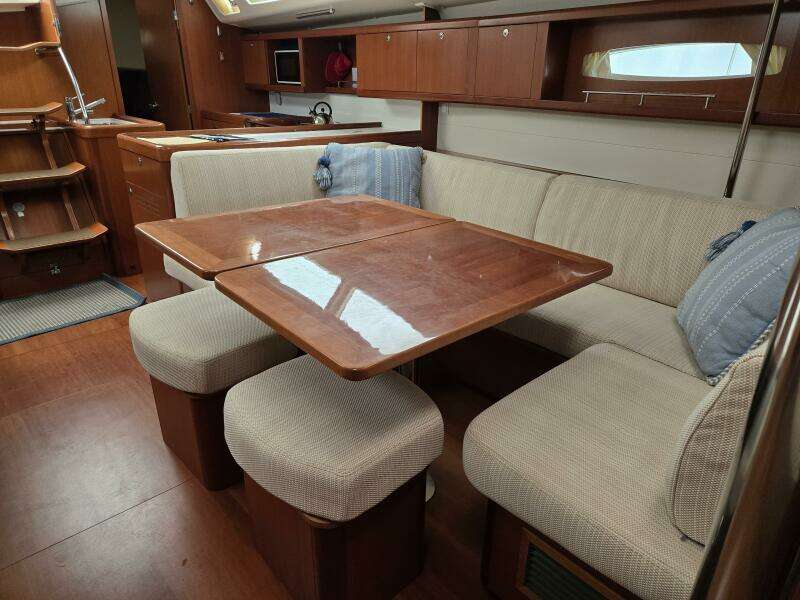 2007 Beneteau 49