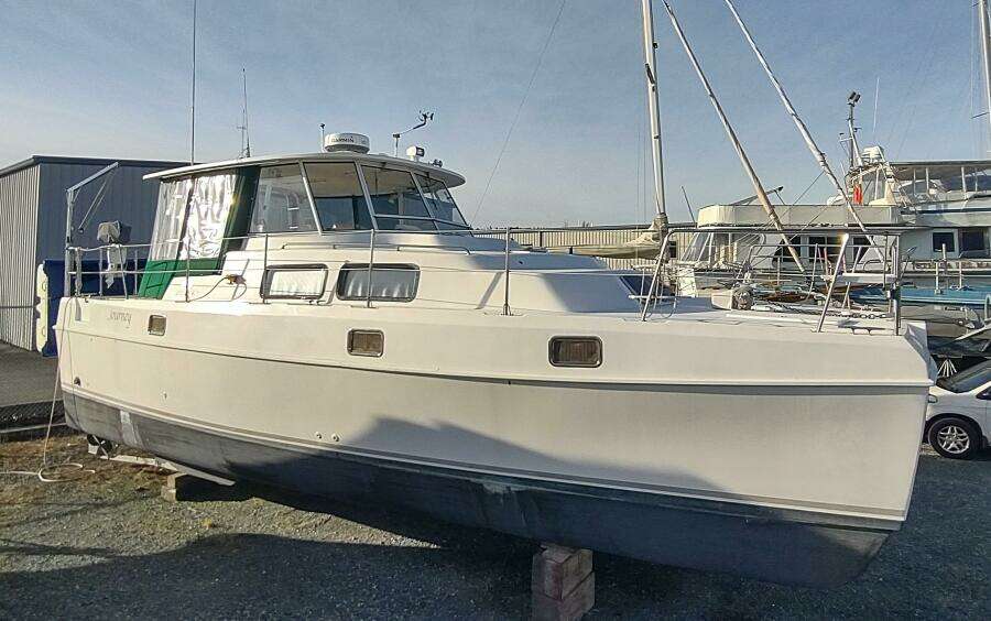2002 Endeavour Catamaran Trawlercat 36