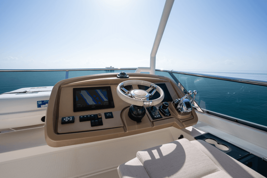 2019 Monte Carlo Yachts MC6