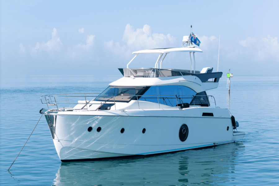 2019 Monte Carlo Yachts MC6