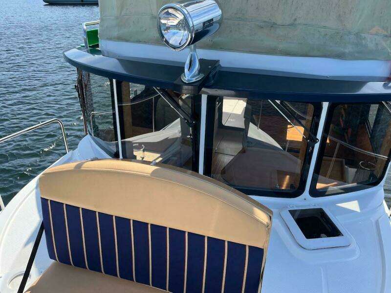 2013 Ranger Tugs R-31 CB