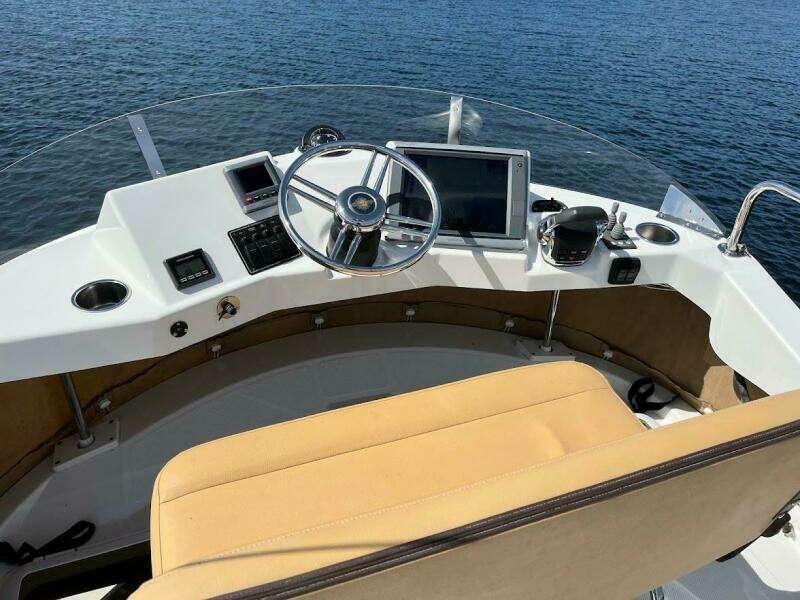 2013 Ranger Tugs R-31 CB