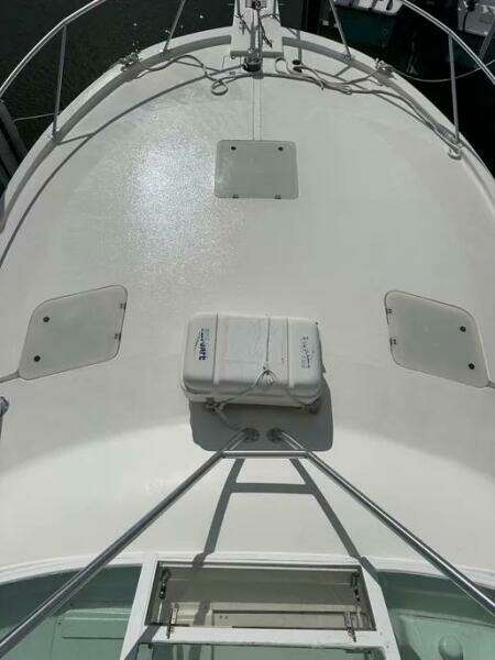 2002 Luhrs Express 36