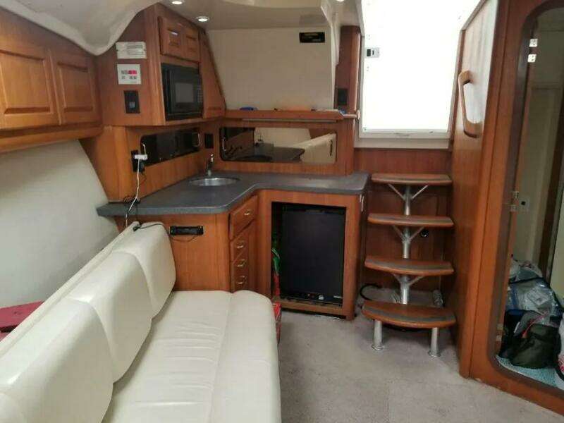 2002 Luhrs Express 36