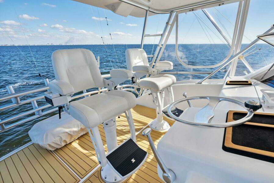 2002 Viking 65 Convertible 'Cajun Queen'