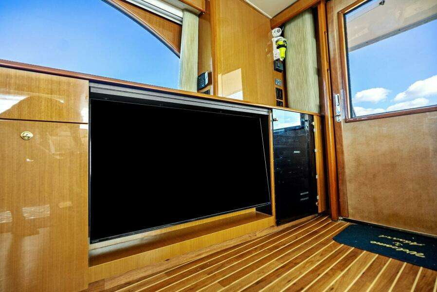 2002 Viking 65 Convertible 'Cajun Queen'