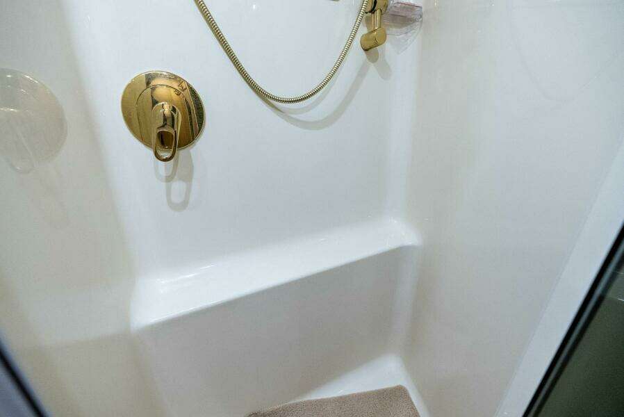 2002 Viking 65 Convertible 'Cajun Queen'