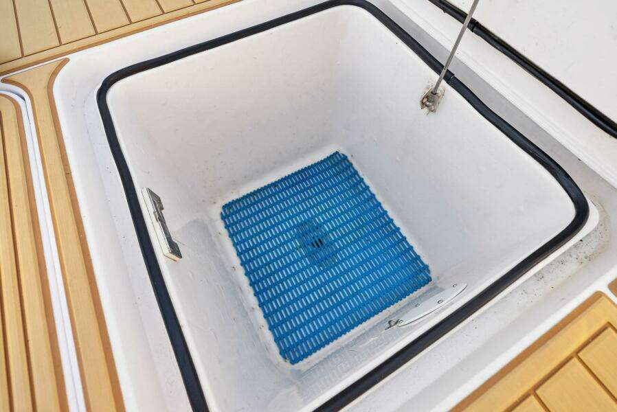 2002 Viking 65 Convertible 'Cajun Queen'