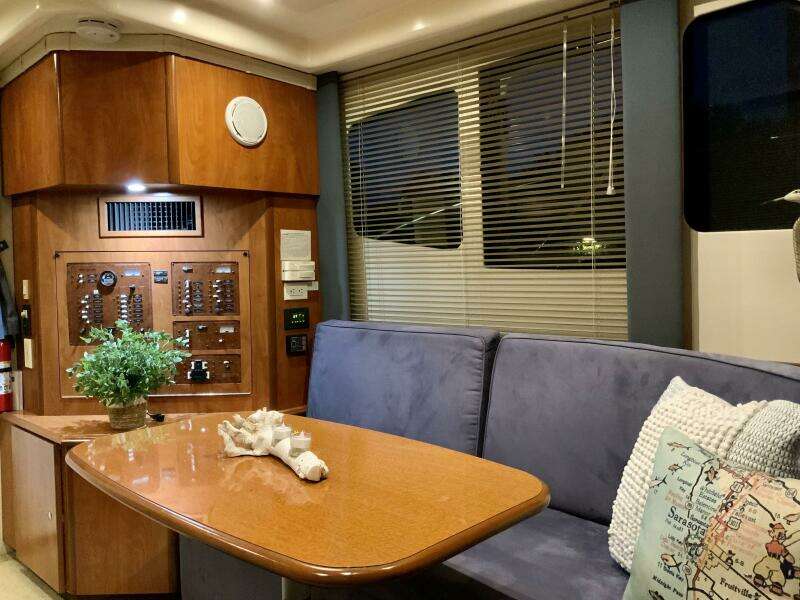 2007 Silverton 33 Convertible