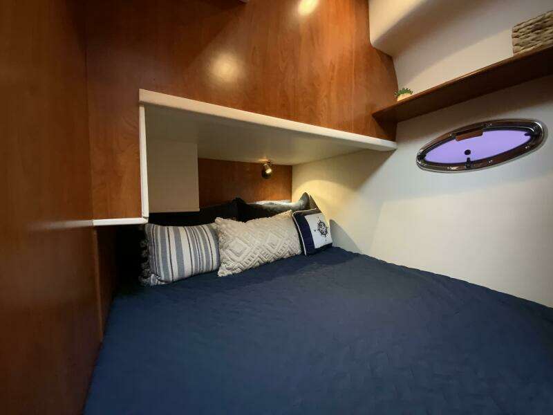 2007 Silverton 33 Convertible