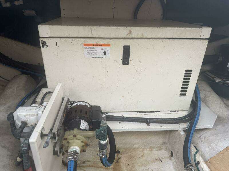 2007 Silverton 33 Convertible