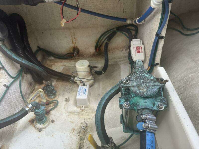 2007 Silverton 33 Convertible