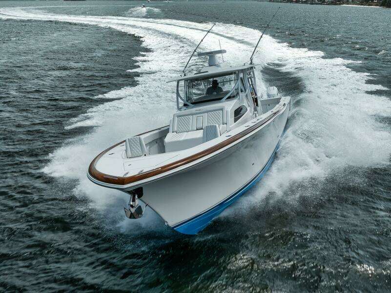 2024 Front Runner 47 CC