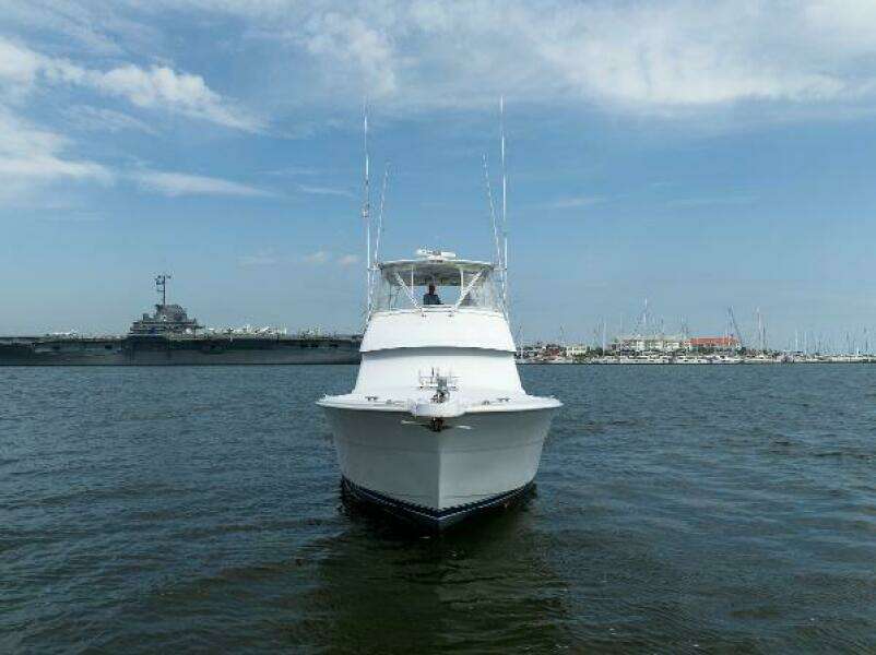Hatteras 50 Tide Up II - Bow