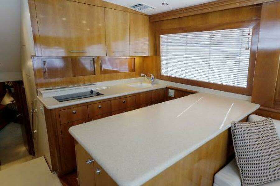 Hatteras 50 Tide Up II -  Galley
