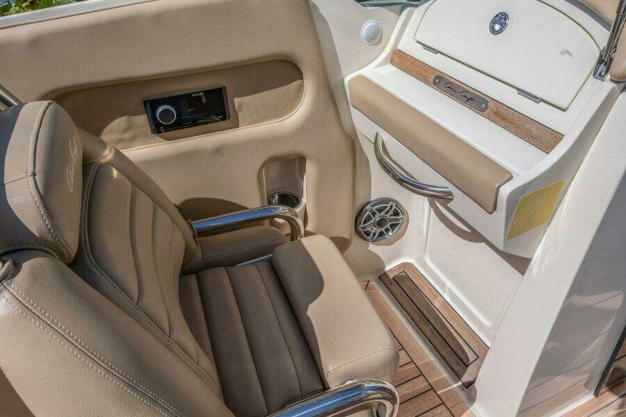 2013 Chris-Craft Launch 32