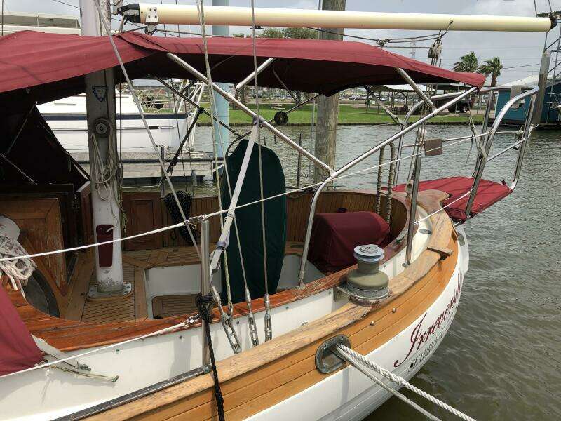 HC 43 Irreversible Cockpit