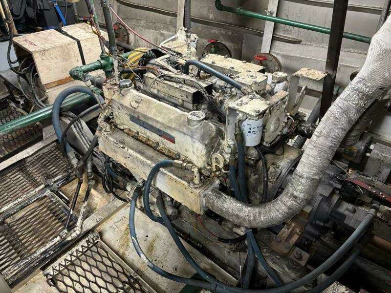 1984 Custom Vinette 99 Paddle Wheel