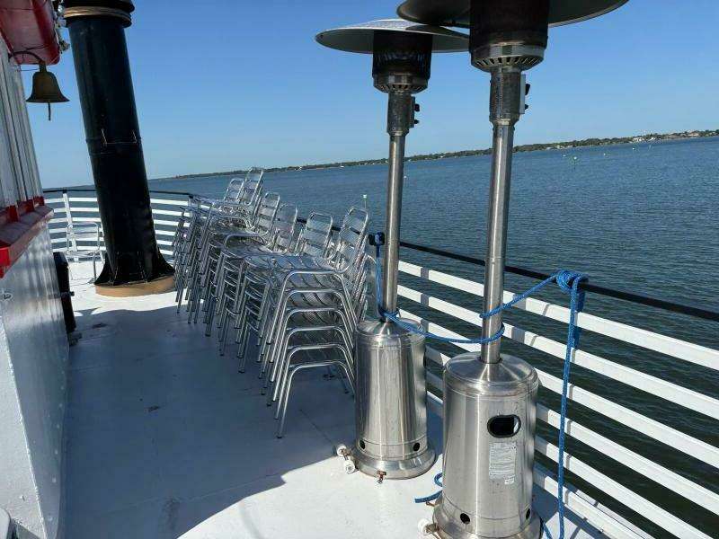 1984 Custom Vinette 99 Paddle Wheel