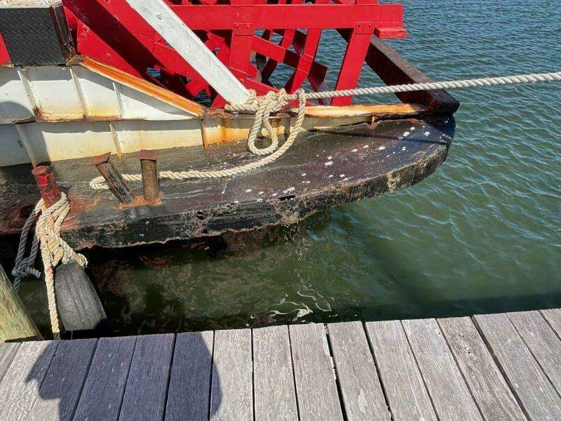 1984 Custom Vinette 99 Paddle Wheel