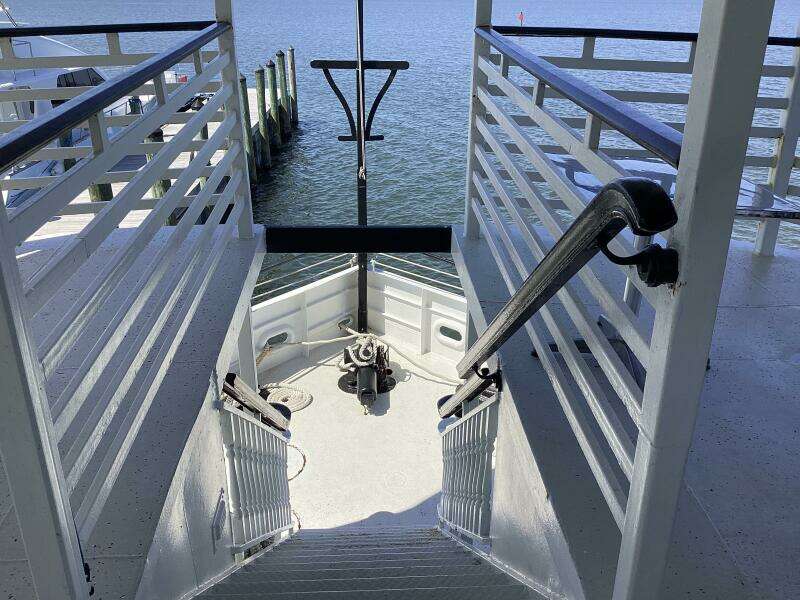 1984 Custom Vinette 99 Paddle Wheel